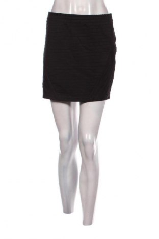 Пола Janina, Размер M, Цвят Черен, Цена 2,04 €