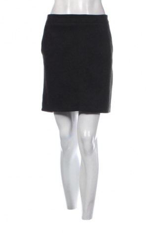 Пола Janina, Размер M, Цвят Черен, Цена 2,04 €