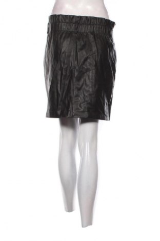 Пола ONLY, Размер S, Цвят Черен, Цена 2,04 €