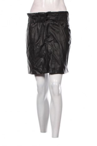 Пола ONLY, Размер S, Цвят Черен, Цена 2,04 €