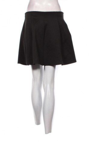 Пола ONLY, Размер M, Цвят Черен, Цена 2,04 €