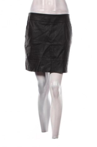 Пола ONLY, Размер M, Цвят Черен, Цена 2,04 €