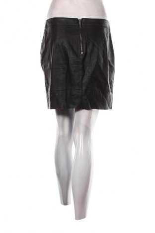 Пола ONLY, Размер M, Цвят Черен, Цена 2,04 €