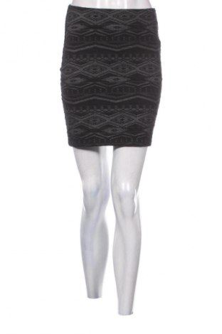 Пола ONLY, Размер S, Цвят Многоцветен, Цена 2,04 €