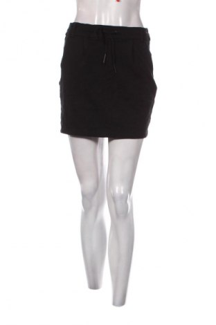 Пола ONLY, Размер S, Цвят Черен, Цена 2,04 €