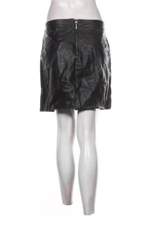 Пола ONLY, Размер L, Цвят Черен, Цена 2,04 €