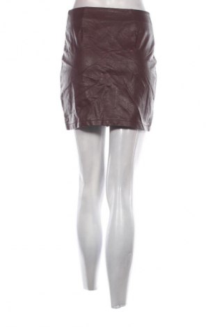 Пола Pimkie, Размер S, Цвят Лилав, Цена 2,04 €