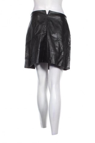 Fustă Reserved, Mărime M, Culoare Negru, Preț 7,99 Lei