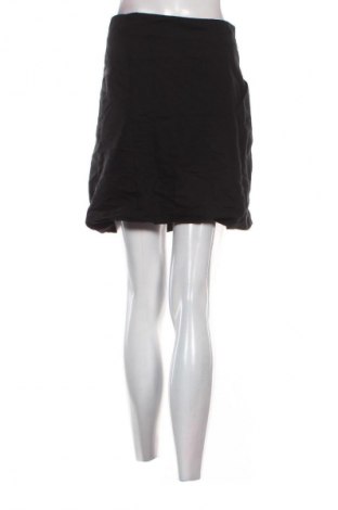 Пола Skunkfunk, Размер M, Цвят Черен, Цена 2,04 €