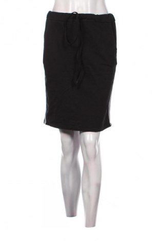 Пола Sophia, Размер L, Цвят Черен, Цена 2,04 €