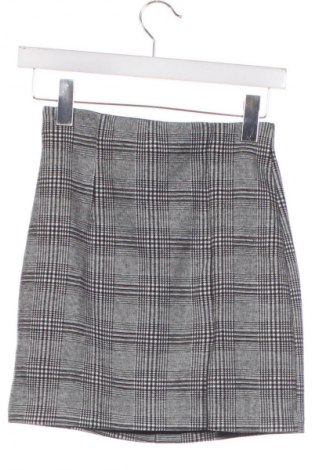 Пола Stradivarius, Размер XS, Цвят Многоцветен, Цена 2,55 €