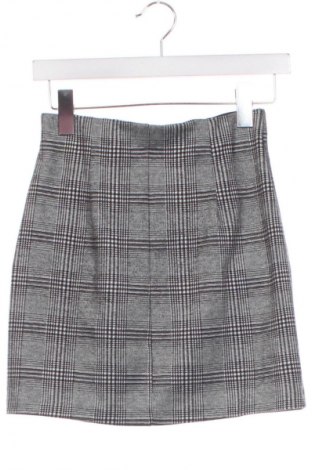 Пола Stradivarius, Размер XS, Цвят Многоцветен, Цена 2,55 €