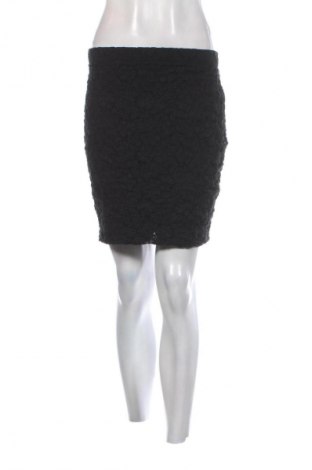 Пола Unbranded, Размер S, Цвят Черен, Цена 2,04 €