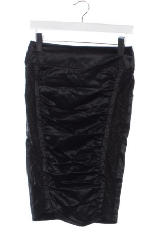 Пола Unbranded, Размер M, Цвят Черен, Цена 2,04 €