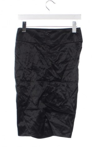 Пола Unbranded, Размер M, Цвят Черен, Цена 2,04 €