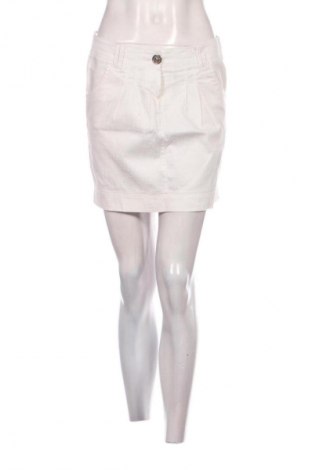 Пола Unbranded, Размер M, Цвят Бял, Цена 4,60 €