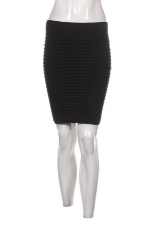 Пола Unbranded, Размер S, Цвят Черен, Цена 2,55 €