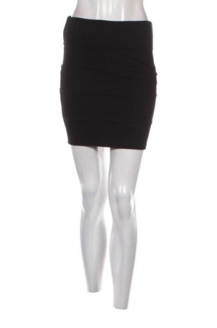 Пола Unbranded, Размер S, Цвят Черен, Цена 2,04 €