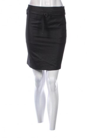 Пола Unbranded, Размер S, Цвят Черен, Цена 2,04 €