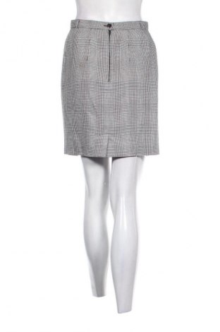 Пола Unbranded, Размер M, Цвят Многоцветен, Цена 2,04 €