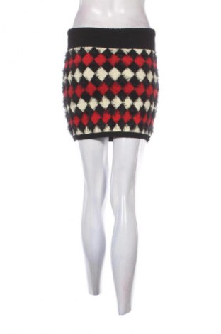 Пола Unbranded, Размер S, Цвят Многоцветен, Цена 4,60 €