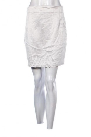 Пола Unbranded, Размер S, Цвят Сребрист, Цена 4,60 €