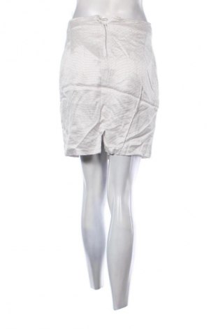 Пола Unbranded, Размер S, Цвят Сребрист, Цена 4,60 €