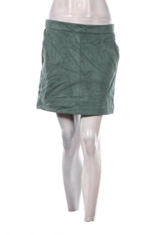 Пола Vero Moda, Размер M, Цвят Зелен, Цена 2,04 €