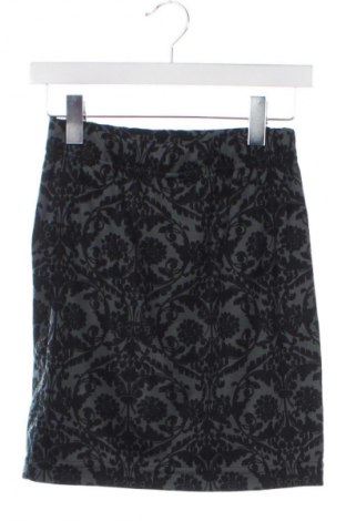 Пола Yessica, Размер XS, Цвят Многоцветен, Цена 2,04 €