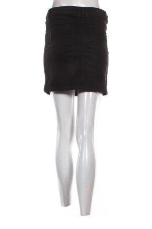 Пола Yessica, Размер S, Цвят Черен, Цена 2,04 €