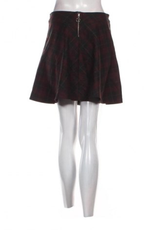 Пола Yessica, Размер M, Цвят Многоцветен, Цена 2,04 €