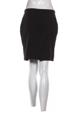 Пола Yessica, Размер M, Цвят Черен, Цена 2,04 €