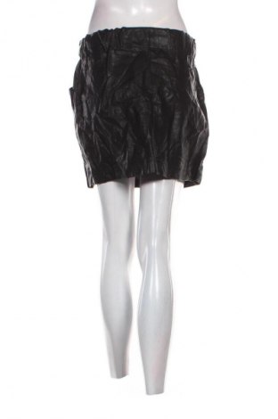 Пола Zara, Размер M, Цвят Черен, Цена 2,04 €