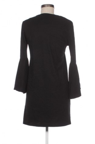 Ruha Bershka, Méret M, Szín Fekete, Ár 1 429 Ft