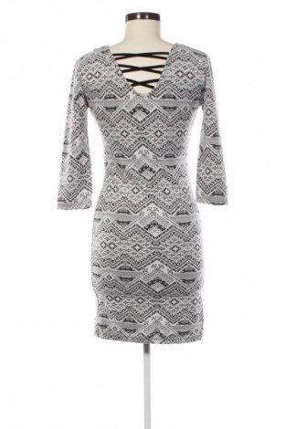 Šaty  Colloseum, Velikost M, Barva Vícebarevné, Cena  149,00 Kč