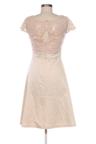 Ruha Comma,, Méret S, Szín Ekrü
, Ár 889 Ft