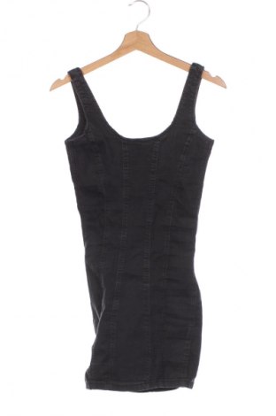 Šaty  Cropp, Velikost XS, Barva Šedá, Cena  59,00 Kč