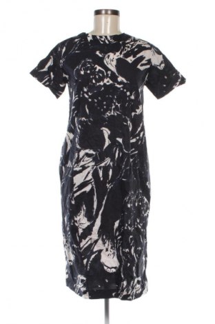 Рокля Marni, Размер M, Цвят Многоцветен, Цена 81,80 €