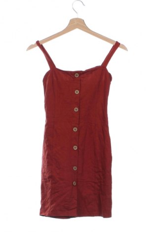 Šaty  Pull&Bear, Velikost XS, Barva Červená, Cena  199,00 Kč