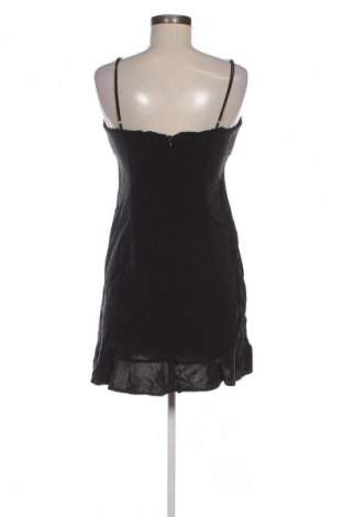 Ruha Review, Méret L, Szín Fekete, Ár 1 389 Ft