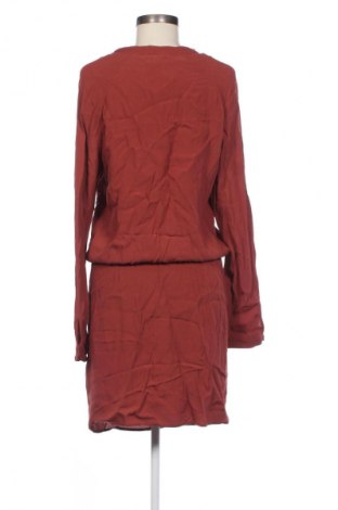 Φόρεμα Second Female, Μέγεθος M, Χρώμα Καφέ, Τιμή 9,99 €