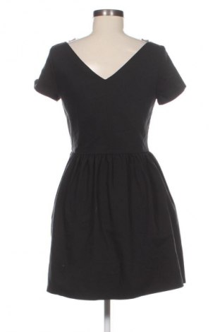Рокля Zara Trafaluc, Размер M, Цвят Черен, Цена 3,57 €