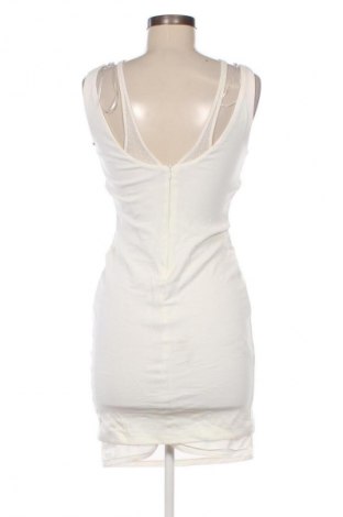 Рокля Zara Trafaluc, Размер L, Цвят Бял, Цена 7,66 €