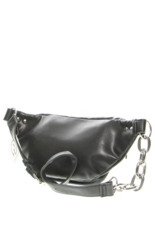 Чанта за кръст Bershka, Цвят Черен, Цена 12,00 €