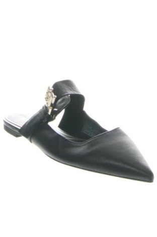 Чехли Tommy Hilfiger, Размер 37, Цвят Черен, Цена 80,76 €
