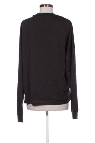 Dámská halenka Bershka, Velikost XL, Barva Černá, Cena  359,00 Kč