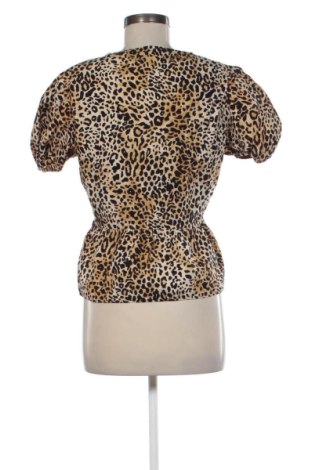 Дамска блуза Bershka, Размер M, Цвят Многоцветен, Цена 10,00 €