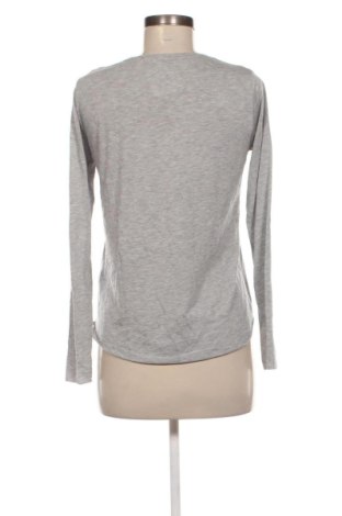 Damen Shirt Gina Tricot, Größe M, Farbe Grau, Preis 13,99 €