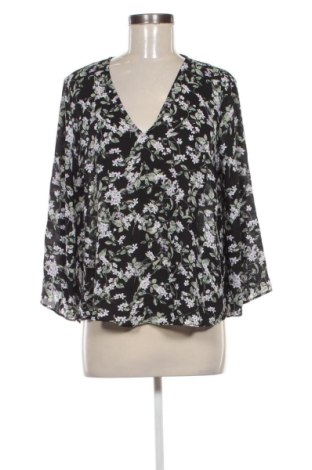 Дамска блуза Gina Tricot, Размер L, Цвят Многоцветен, Цена 10,73 €