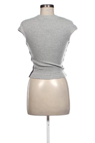 Dámská halenka Guess, Velikost M, Barva Šedá, Cena  729,00 Kč